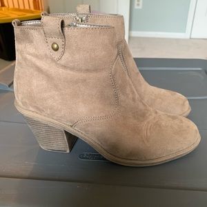 Tan suade booties